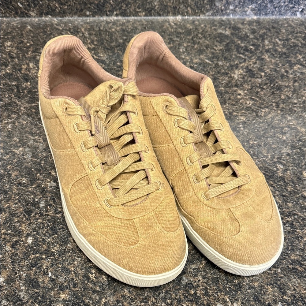 Men's lululemon city verse Casual Suede-Look Sneakers in Tan